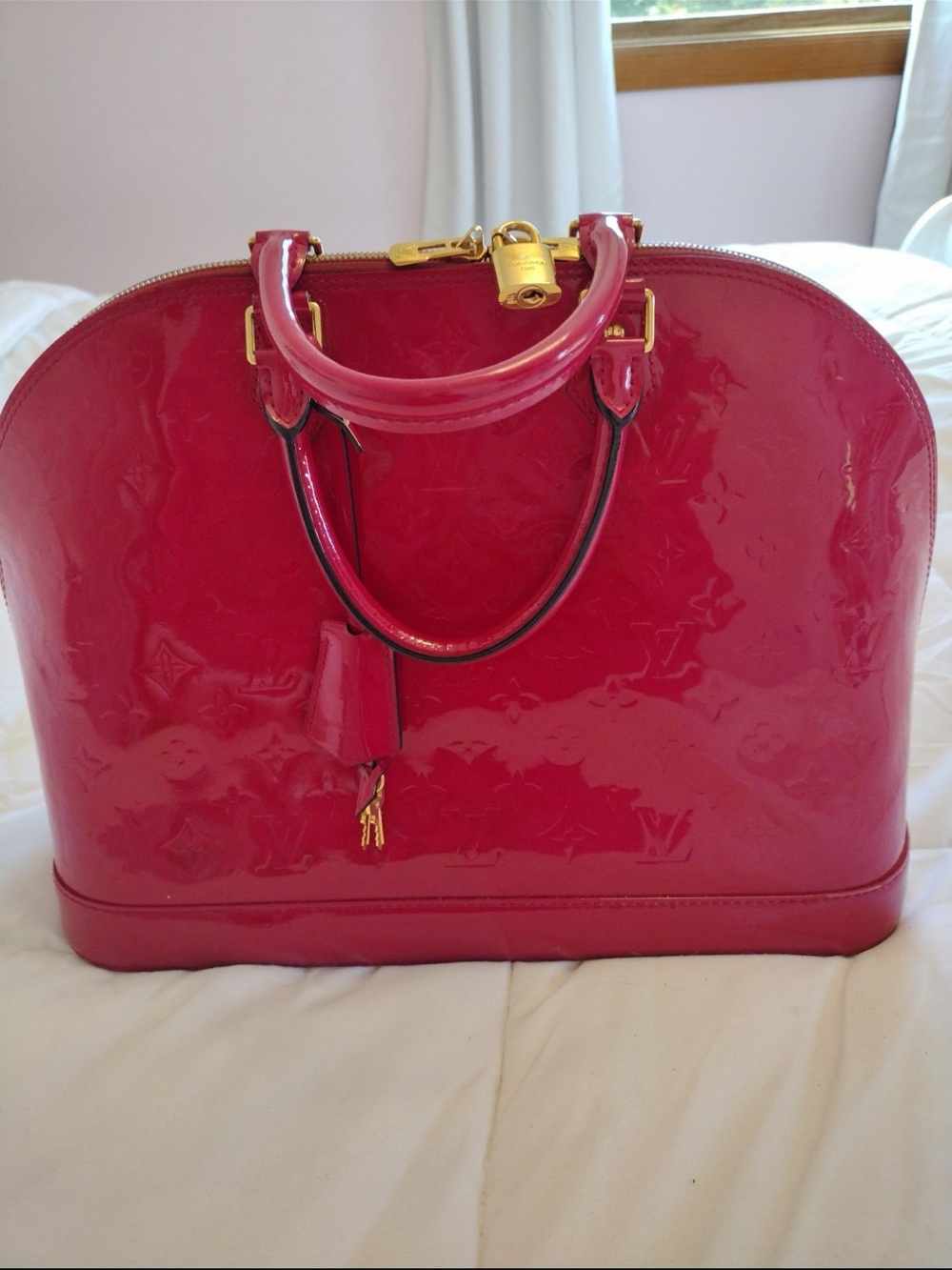 Louis Vuitton Alma MM Bag